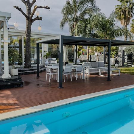 T Villa Калатабиано Екстериор снимка