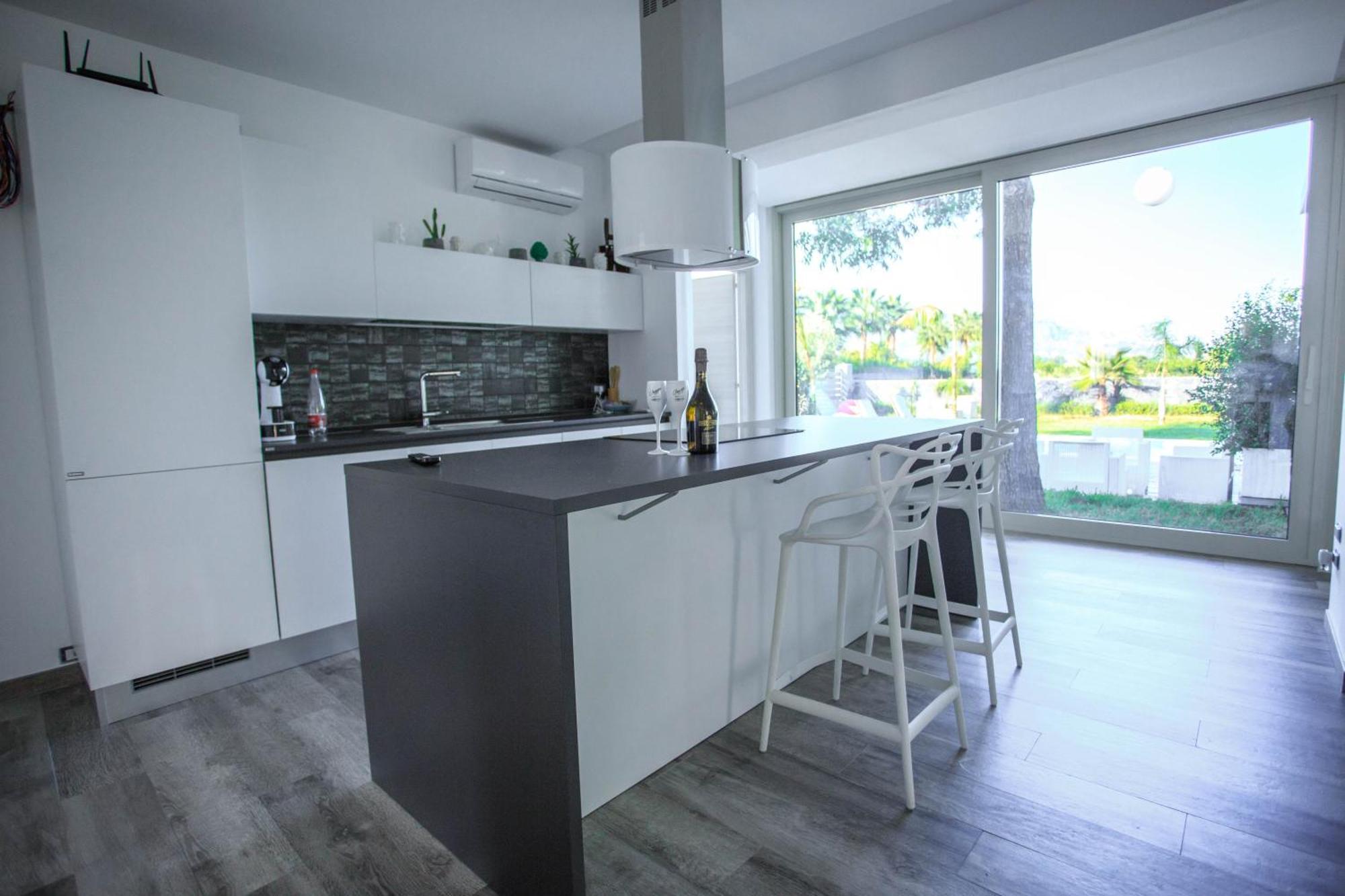 T Villa Калатабиано Екстериор снимка