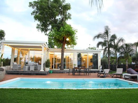 T Villa Калатабиано Екстериор снимка