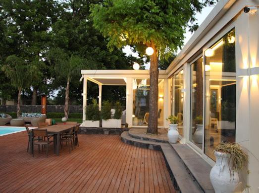 T Villa Калатабиано Екстериор снимка